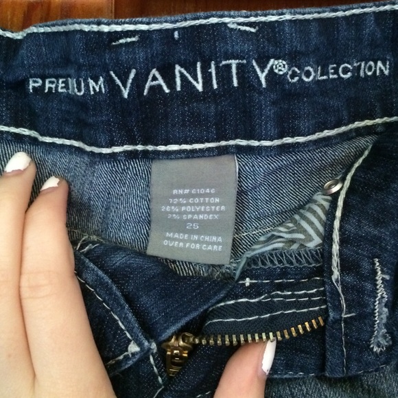 Vanity blue denim shorts - Picture 3 of 4