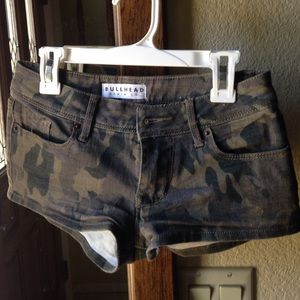 Bullhead camo denim shorts
