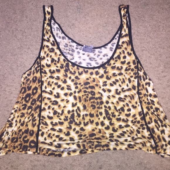 Flowy cheetah print tank