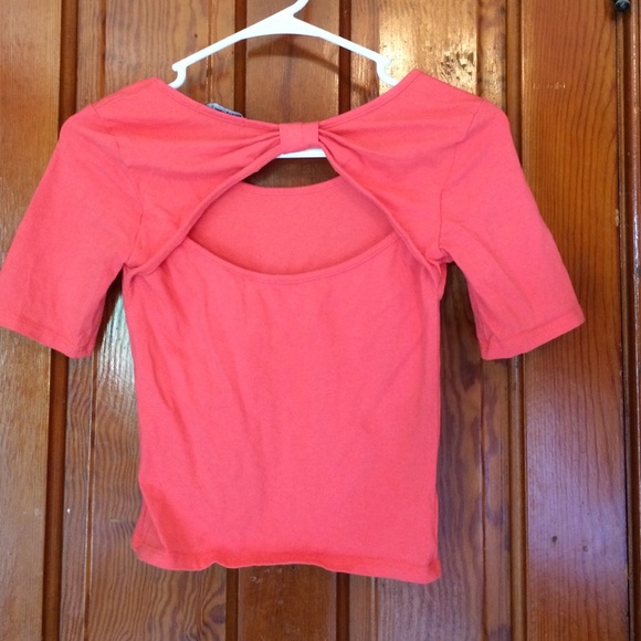 Coral bow crop top - Picture 3 of 3