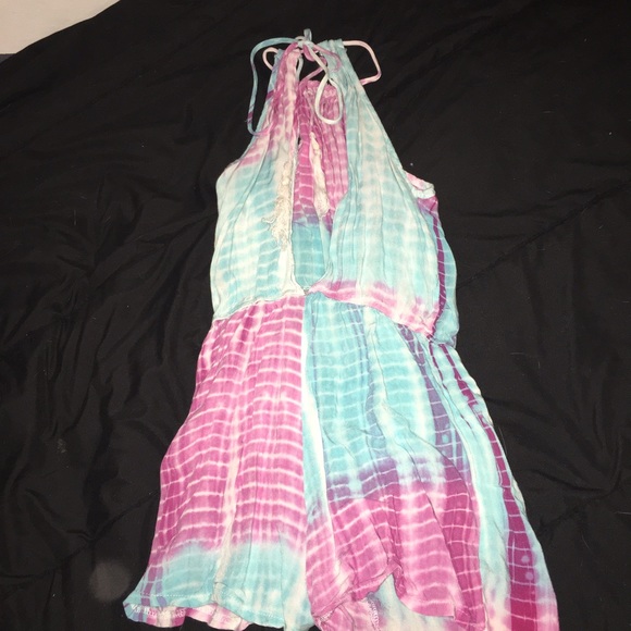 Super cute Blue and pink romper - Picture 2 of 4