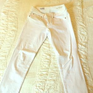 Gap Brand white skinny jeans