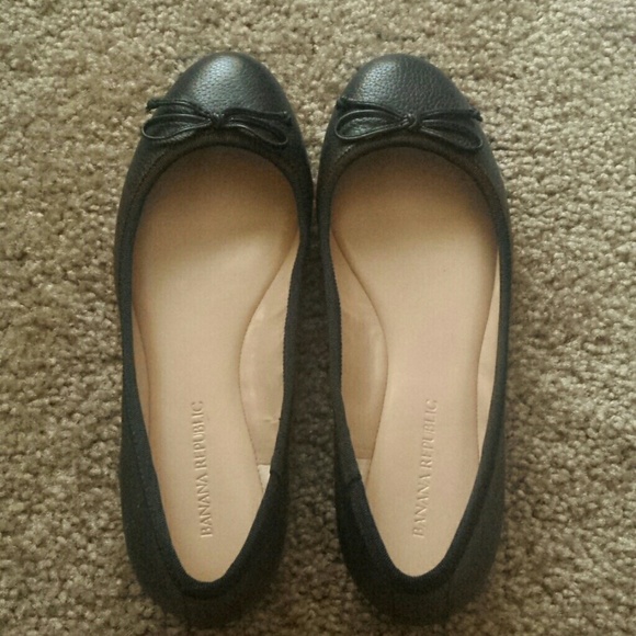 Banana Republic blk leather Ashley flats 6.5