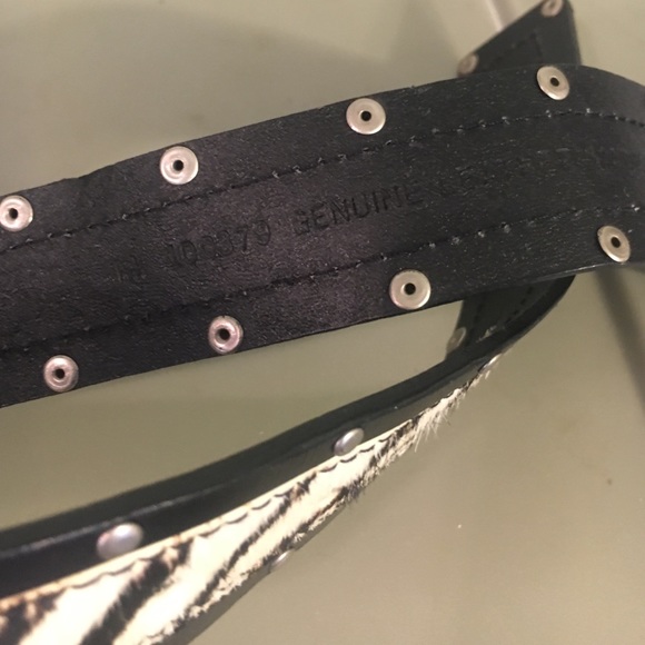 LN- GENUINE LEATHER ZEBRA STRIPE CALF HAIR BELT MD - Picture 4 of 4