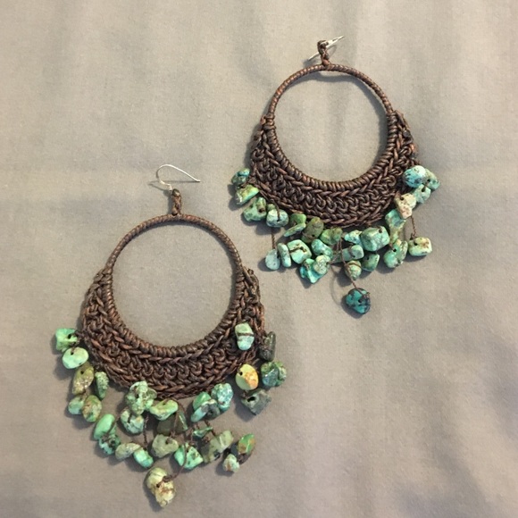 Turquoise color stones and rope earrings