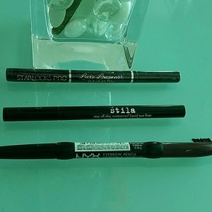 Starlooks Pro Luxe Longwear Eyeliner Pen