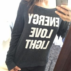 Gently pre-loved boat neck long sleeve 🌙