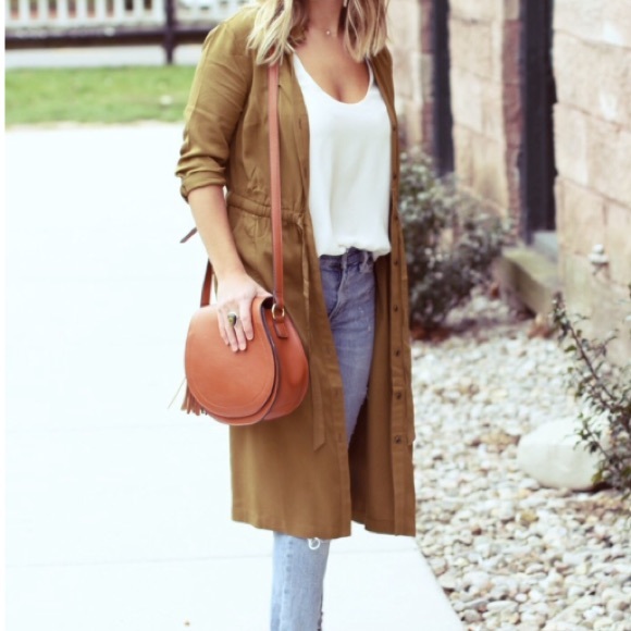 ɴᴡᴏᴛ ᴏʟᴅ ɴᴀᴠʏ ʟᴏɴɢ-sʟᴇᴇᴠᴇ sᴀғᴀʀɪ sʜɪʀᴛᴅʀᴇss - Picture 3 of 5