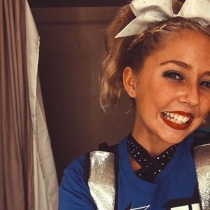 Meet your Posher, Acacia