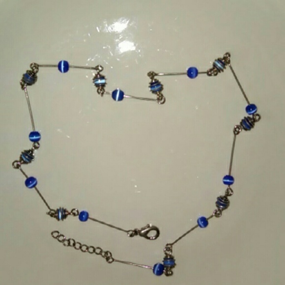 Beautiful Blue Bead & Silver Tone Bar Necklace