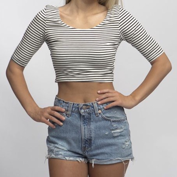Striped Crop Top - Picture 4 of 4