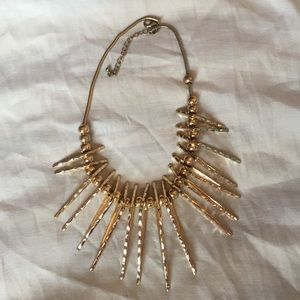 Statement necklace
