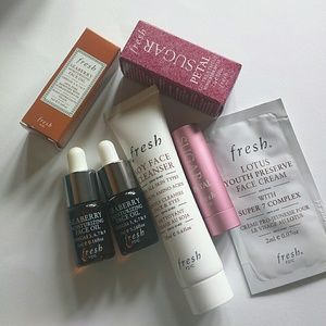 Fresh minis set cleanser oil and sugar petal