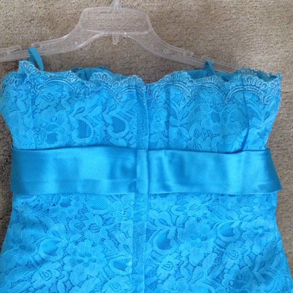 JJโs House mini lace cocktail dress in pool blue - Picture 10 of 17