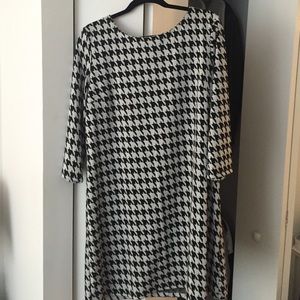 Black and white houndstooth mini dress