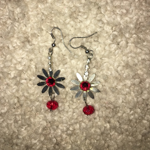 Red and sliver flower earrings
