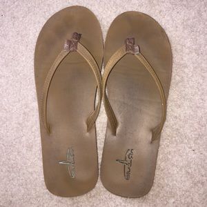 Bluefin Flip flops