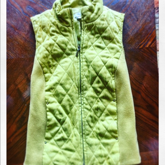 ✳️ Relativity Vest