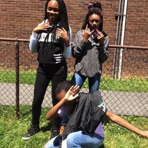 Meet your Posher, Makiya