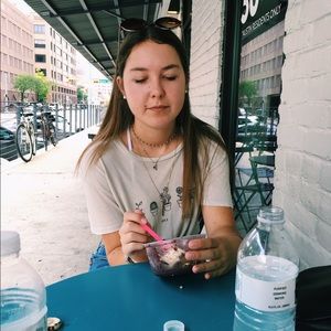 Meet your Posher, Haley