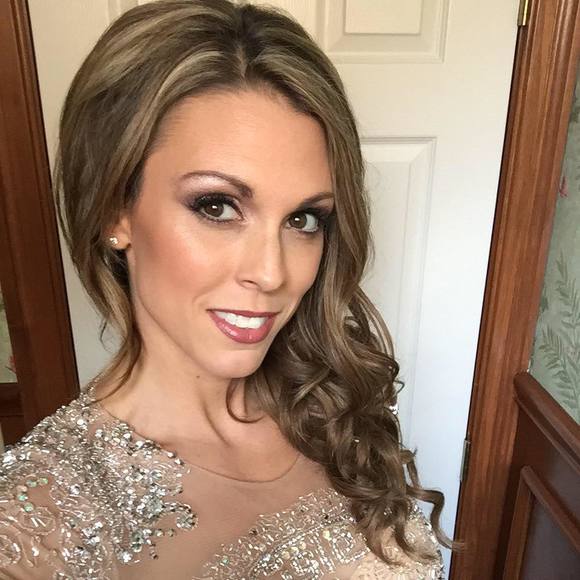 Meet your Posher, Amanda - Picture 1 of 1