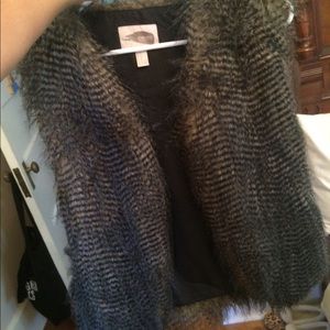 Forever 21 grey and black fur vest