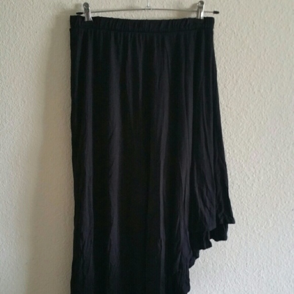 NEW LOOK SKIRT 🎉$3 if bundled🎉