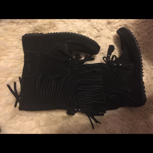 Black moccasins - Picture 2 of 4