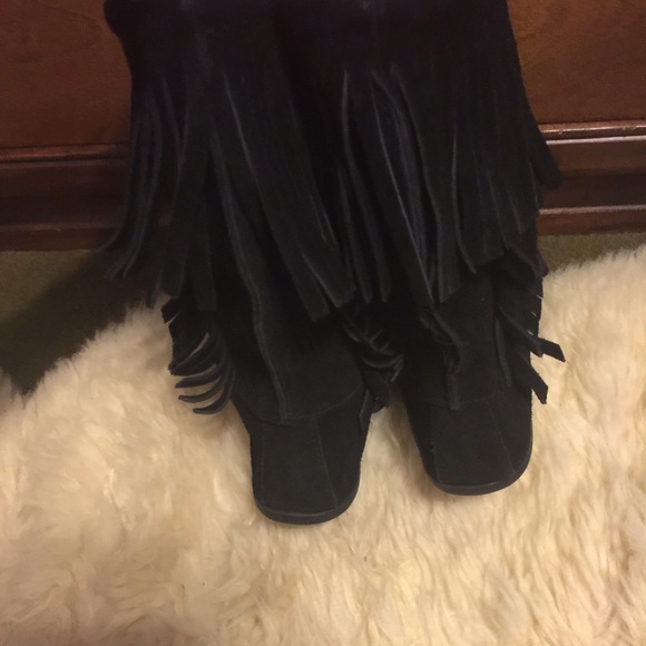 Black moccasins - Picture 4 of 4
