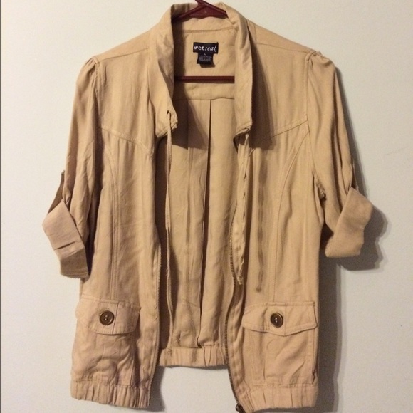 Tan Short Sleeved Jacket