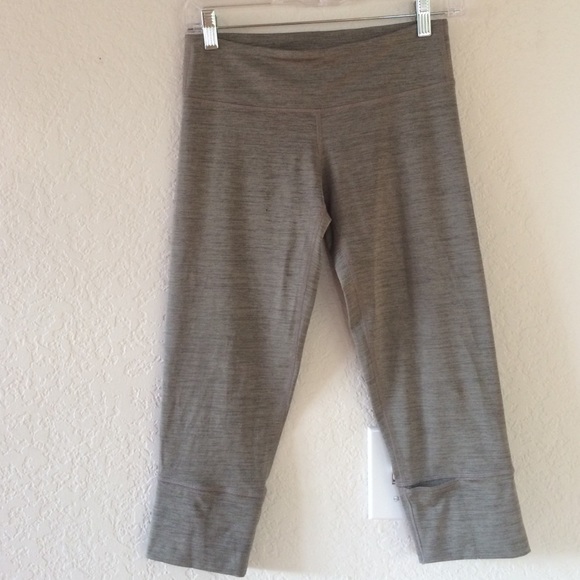 lululemon athletica Pants - Lululemon Crop Pants