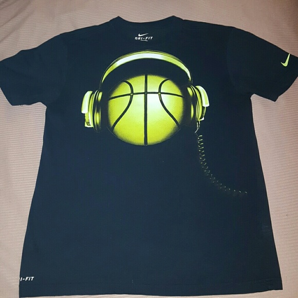 NIKE DRI-FIT