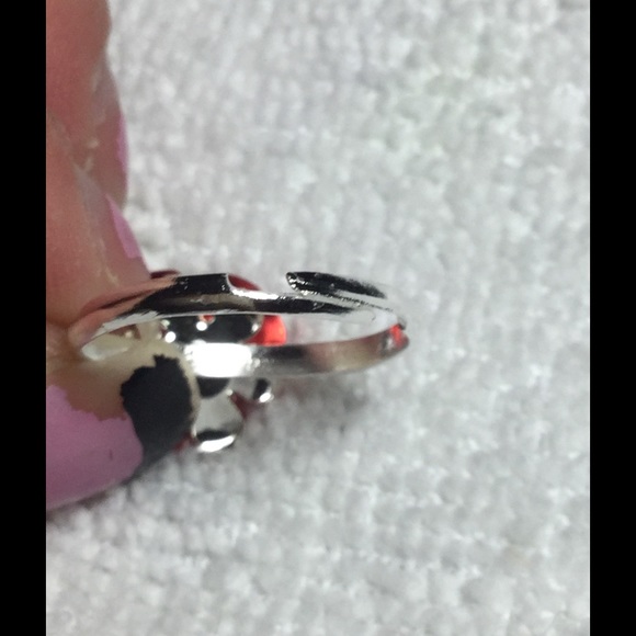Cute Red Rose Silvertone Ring - Picture 3 of 4