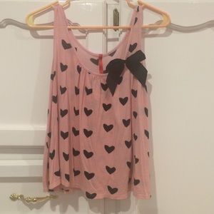 Rose tank with black hearts