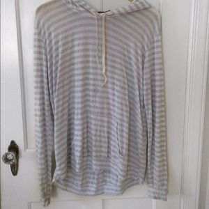 Light striped pullover