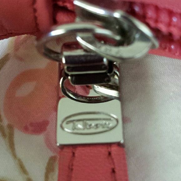 Pink Handbag - Picture 2 of 4