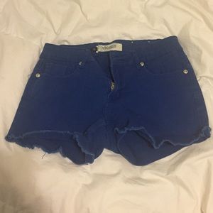 Adorable shorts!