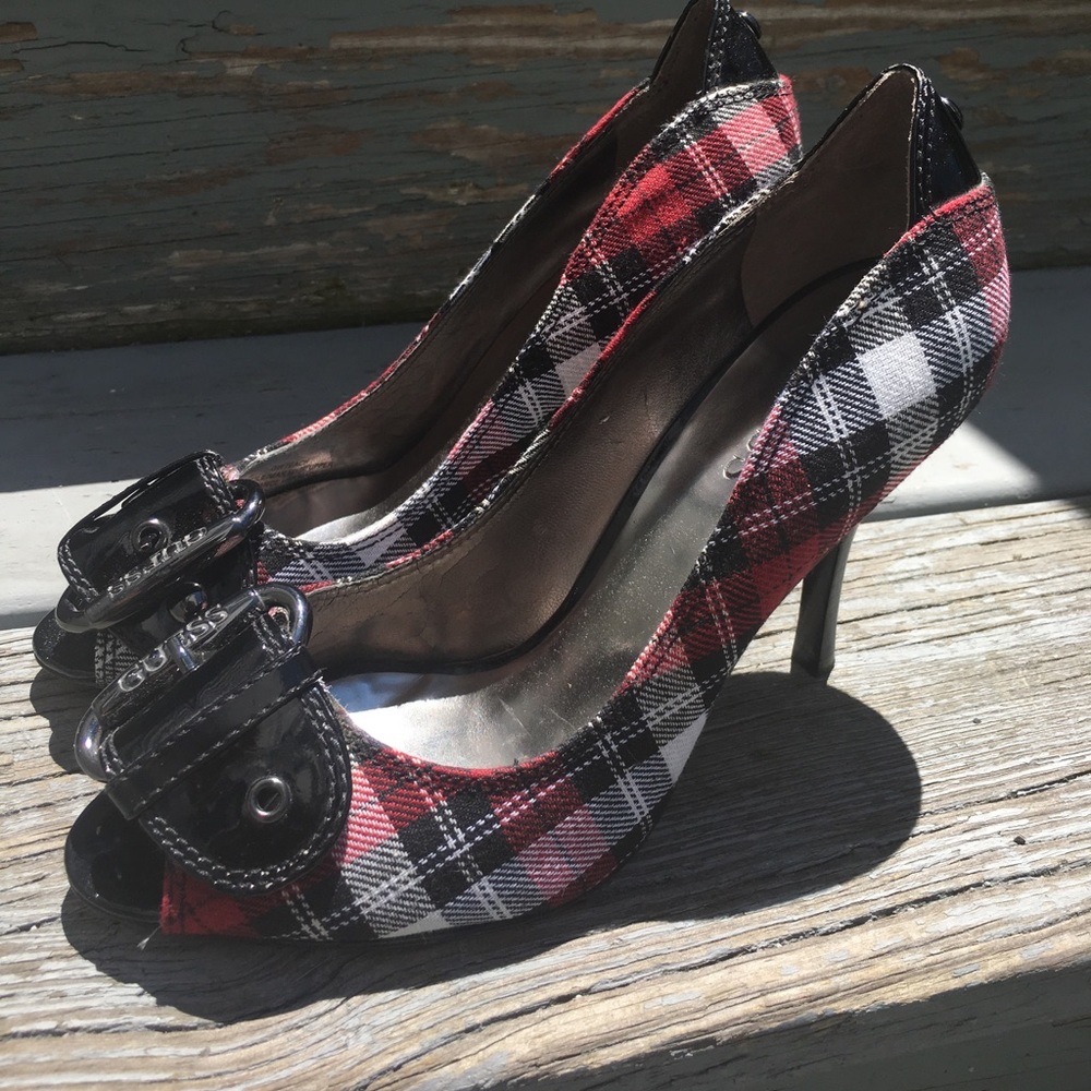 Guess "Teach" Plaid Pumps