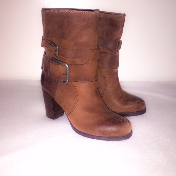 Nine West brown leather boots size 7.5 "Chana"