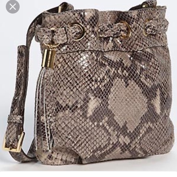 MICHAEL Michael Kors Handbags - 🎉HP🎉Michael Kors Crossbody