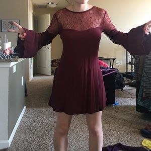 Kendal and Kylie dress