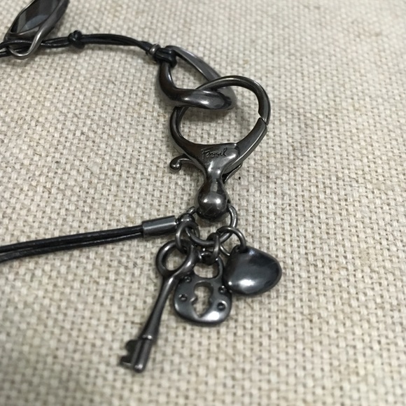 Gorgeous fossil leather bracelet - Picture 3 of 3