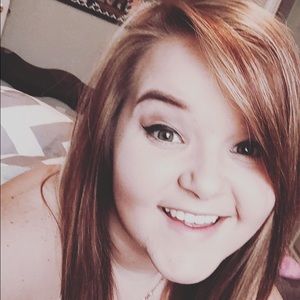 Meet your Posher, Kenzie