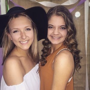 Meet your Posher, Corrinne