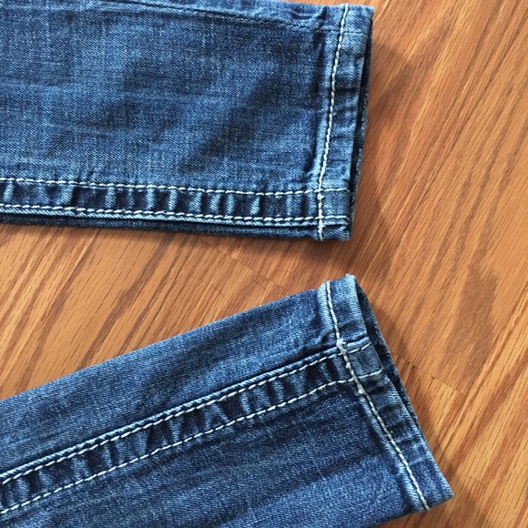 Almost new Miss Me jeans - Picture 4 of 4