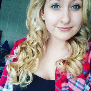 Meet your Posher, Becky