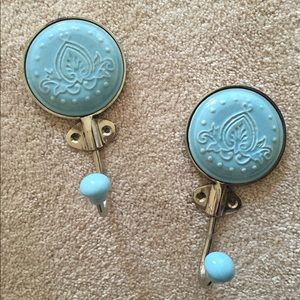 NWOT Porcelain Anthropologie Hanging Hook Pair
