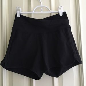 lululemon black astro shorts