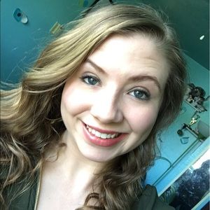 Meet your Posher, Ashlee