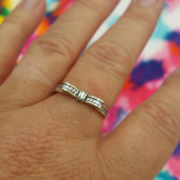 NEW Sterling Silver Sparkling Bow Ring 925 - Picture 4 of 4